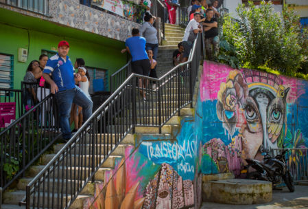 One of the best things to do in Medellín is taking a graffiti tour of Comuna 13.